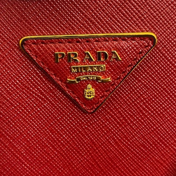 RARE✨ PRADA Saffiano Lux Double Zip Tote - Mini - Picture 3 of 12